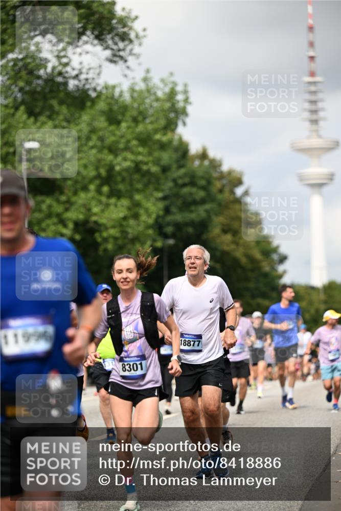 29.06.2025 - hella hamburg halbmarathon Dr. Thomas Lammeyer http://msf.ph/oto/8418886 29.06.2025 10:46:07 Kennedybrücke 1314, 1317, 1536, 2229, 2762, 2763, 3532, 3533, 3694, 4774, 5086, 5688, 5942, 6066, 6719, 6726, 6793, 6846, 6894, 7821, 8293, 8300, 8301, 8443, 8586, 9009, 9370, 9588, 10027, 10181, 10483, 11011, 11017, 11024, 11097, 11207, 11255, 11371, 11437, 11438 meine-sportfotos.de
