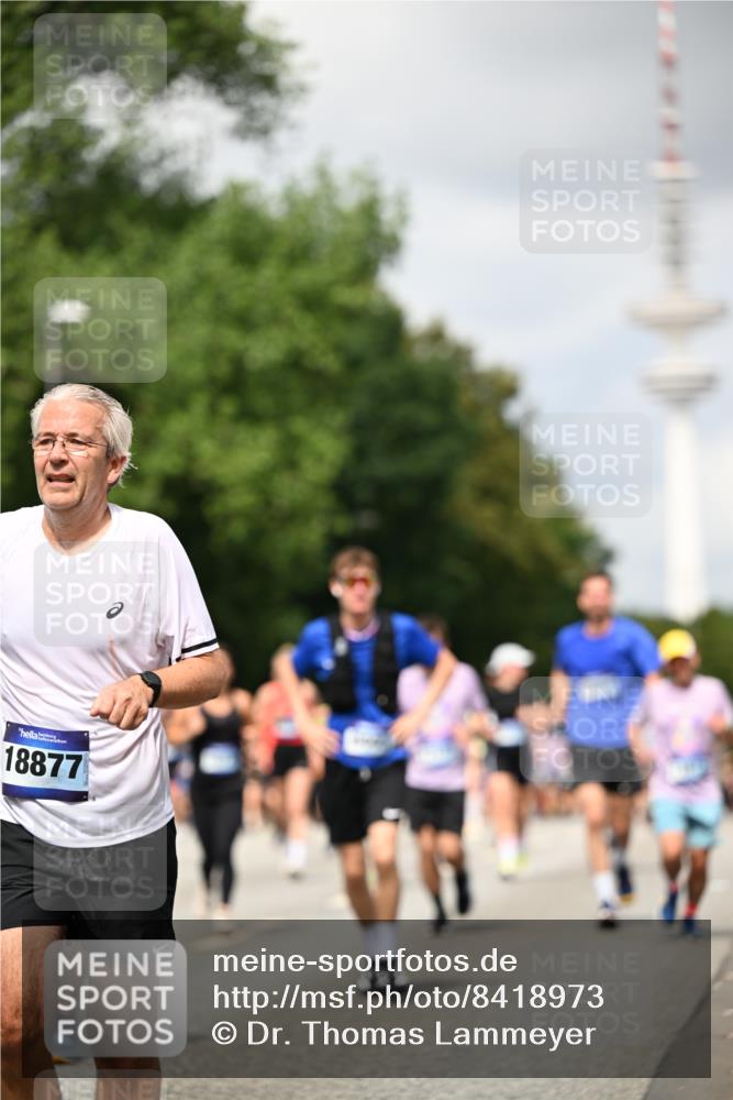 29.06.2025 - hella hamburg halbmarathon Dr. Thomas Lammeyer http://msf.ph/oto/8418973 29.06.2025 10:46:09 Kennedybrücke 1314, 1317, 1536, 2229, 2762, 2763, 3532, 3533, 3694, 4774, 5086, 5942, 6066, 6137, 6719, 6726, 6793, 6846, 6894, 7821, 7968, 8162, 8293, 8300, 8301, 8443, 8586, 9009, 9370, 9588, 10027, 10181, 10483, 11011, 11017, 11024, 11097, 11098, 11207, 11255, 11371, 11437, 11438 meine-sportfotos.de