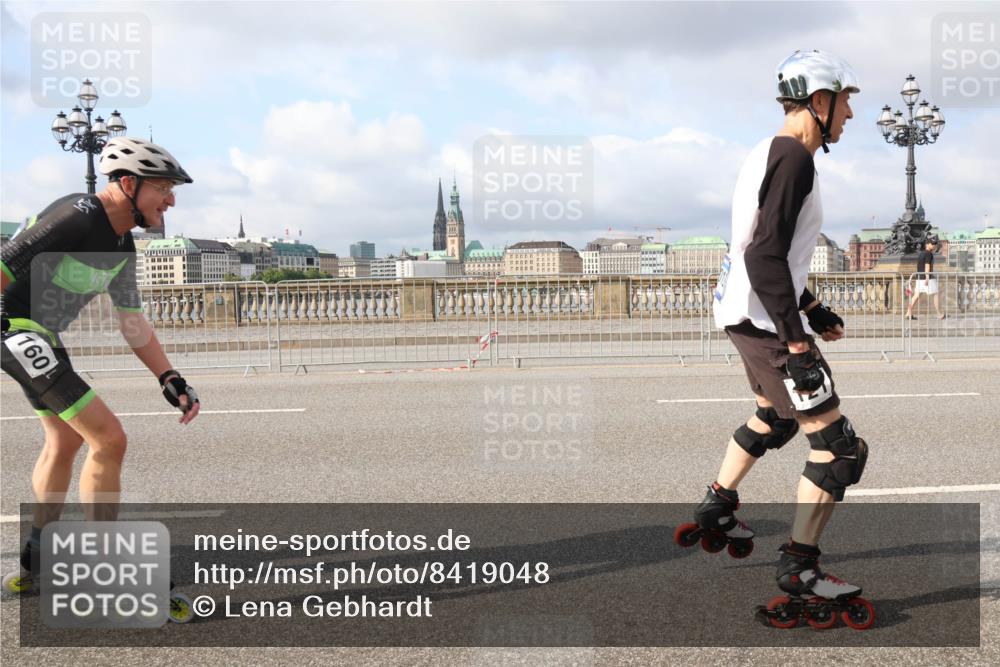 29.06.2025 - hella hamburg halbmarathon Lena Gebhardt http://msf.ph/oto/8419048 29.06.2025 08:57:29 Lombardsbrücke 160 meine-sportfotos.de