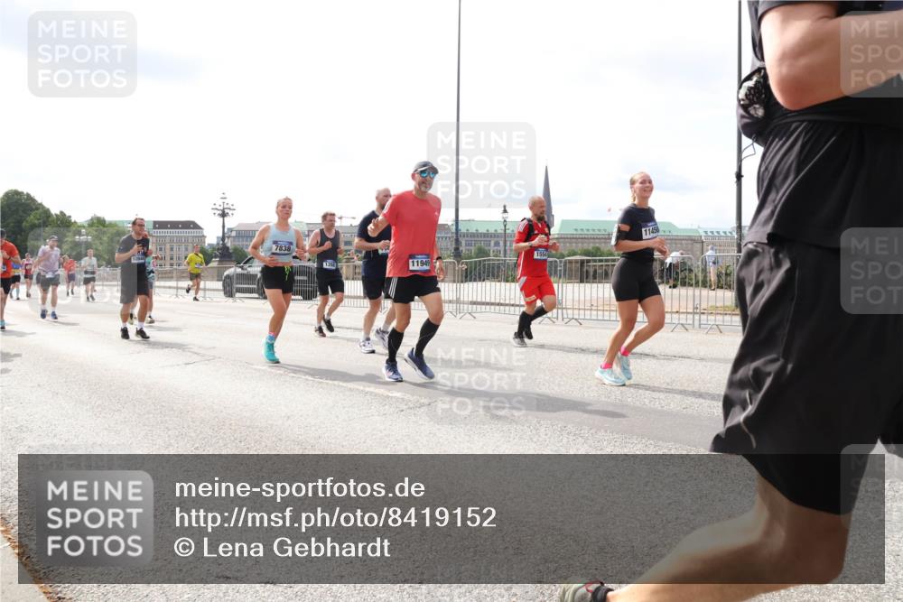 29.06.2025 - hella hamburg halbmarathon Lena Gebhardt http://msf.ph/oto/8419152 29.06.2025 10:18:11 Lombardsbrücke 11450, 7838, 1554, 1268, 11949, 1159, 1160, 1268, 1325, 1554, 1622, 1641, 1749, 1982, 2087, 2094, 2147, 2335, 2634, 2931, 3125, 3138, 3292, 3321, 3482, 3977, 4123, 4710, 4738, 4804, 5004, 5290, 5611, 5733, 5909, 6270, 6332, 7094, 7160, 7641, 7649, 7838, 7882, 7883, 8067, 8128, 8248, 8607, 8799, 9222, 9400, 9539, 9717, 9734, 9798, 9834, 9844, 9964, 10174, 10332, 10509, 10659, 10687, 10908, 12498, 13341 meine-sportfotos.de