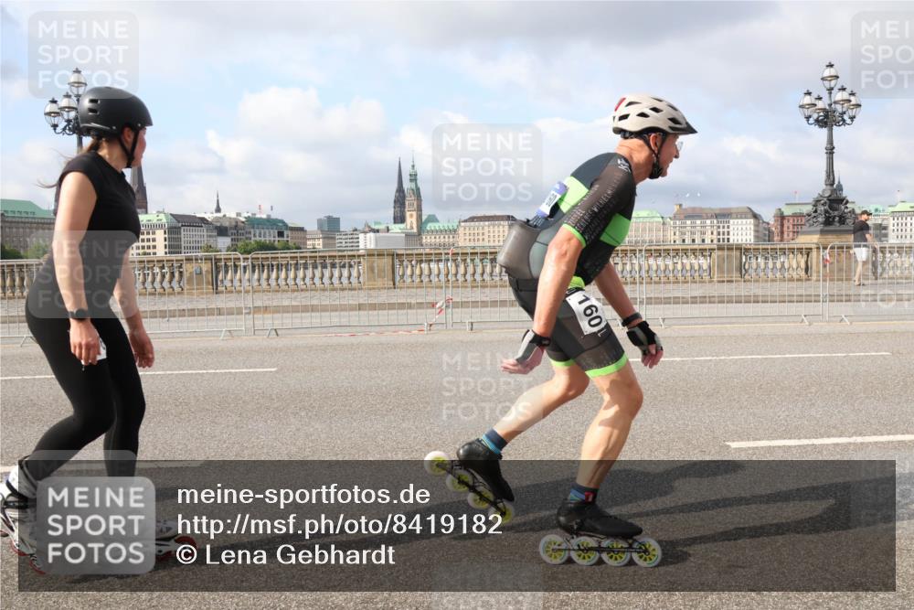 29.06.2025 - hella hamburg halbmarathon Lena Gebhardt http://msf.ph/oto/8419182 29.06.2025 08:57:29 Lombardsbrücke 160 meine-sportfotos.de