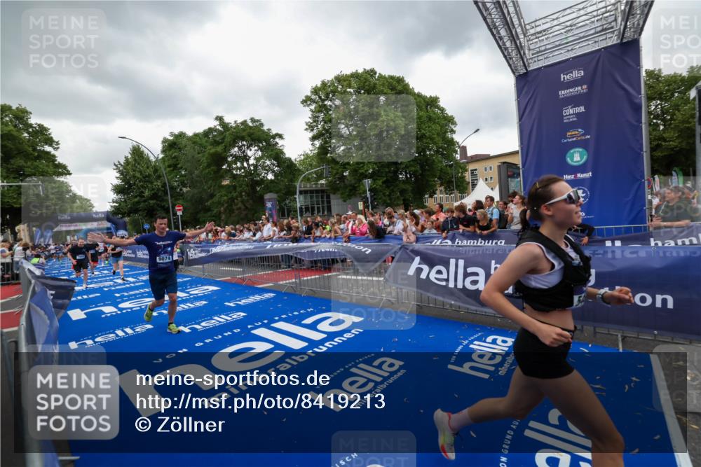 29.06.2025 - hella hamburg halbmarathon Zöllner http://msf.ph/oto/8419213 29.06.2025 10:52:22 Ziel 4140, 4419, 4587, 4837, 5087, 5482, 6164, 7896, 9074, 13211, 13707, 15446, 17773 meine-sportfotos.de