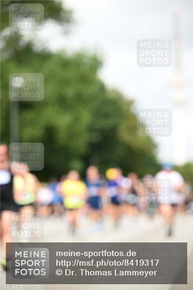 29.06.2025 - hella hamburg halbmarathon Dr. Thomas Lammeyer http://msf.ph/oto/8419317 29.06.2025 10:46:20 Kennedybrücke 1317, 1648, 1712, 2762, 2763, 3459, 3532, 3533, 4329, 4541, 4885, 5432, 5942, 6066, 6137, 6153, 6320, 6450, 6719, 6726, 6793, 6894, 7968, 8004, 8162, 8163, 8300, 8301, 8443, 8586, 8712, 9588, 10181, 10483, 10872, 11011, 11017, 11024, 11097, 11098, 11207, 11255, 11437, 11438 meine-sportfotos.de