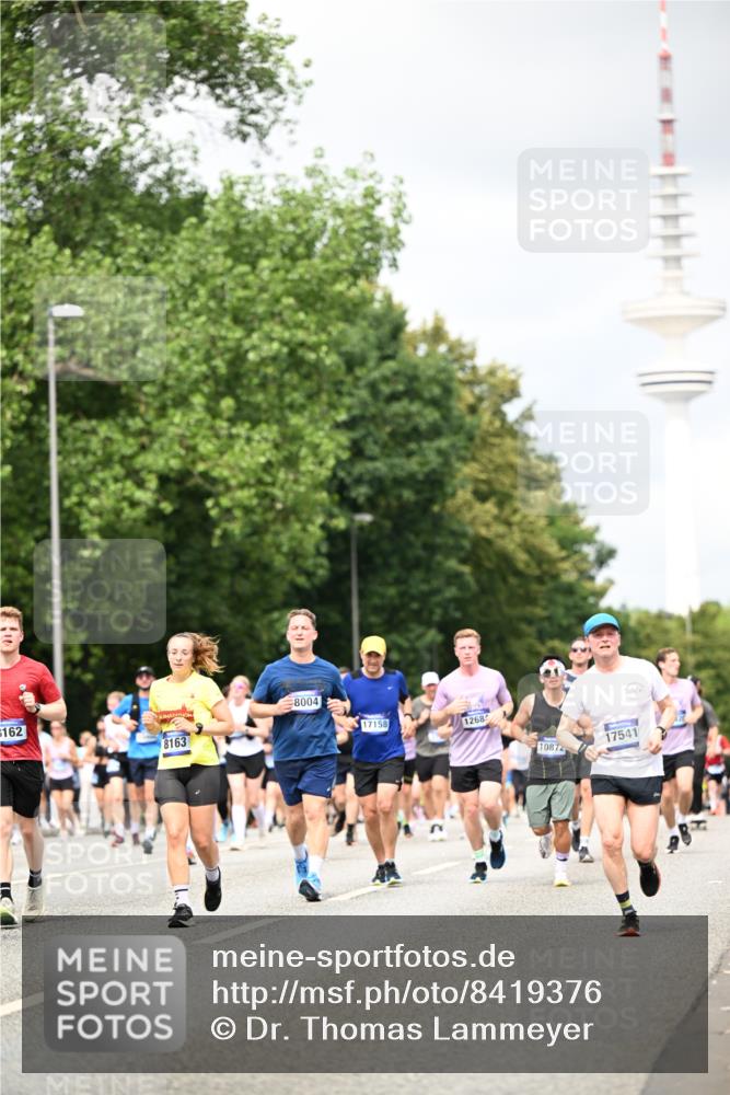 29.06.2025 - hella hamburg halbmarathon Dr. Thomas Lammeyer http://msf.ph/oto/8419376 29.06.2025 10:46:22 Kennedybrücke 1039, 1317, 1648, 1712, 2762, 2763, 2974, 3459, 3532, 3533, 4329, 4541, 4885, 5432, 5671, 5942, 6066, 6137, 6153, 6320, 6450, 6719, 6726, 6793, 7968, 8004, 8162, 8163, 8443, 8586, 8712, 9588, 10181, 10483, 10872, 11011, 11017, 11024, 11097, 11098, 11207, 11255 meine-sportfotos.de