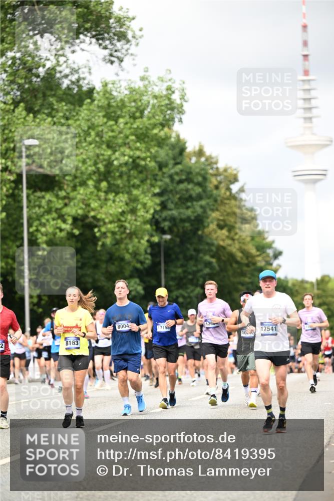 29.06.2025 - hella hamburg halbmarathon Dr. Thomas Lammeyer http://msf.ph/oto/8419395 29.06.2025 10:46:22 Kennedybrücke 1039, 1317, 1648, 1712, 2762, 2763, 2974, 3459, 3532, 3533, 4329, 4541, 4885, 5432, 5671, 5942, 6066, 6137, 6153, 6320, 6450, 6719, 6726, 6793, 7968, 8004, 8162, 8163, 8443, 8586, 8712, 9588, 10181, 10483, 10872, 11011, 11017, 11024, 11097, 11098, 11207, 11255 meine-sportfotos.de