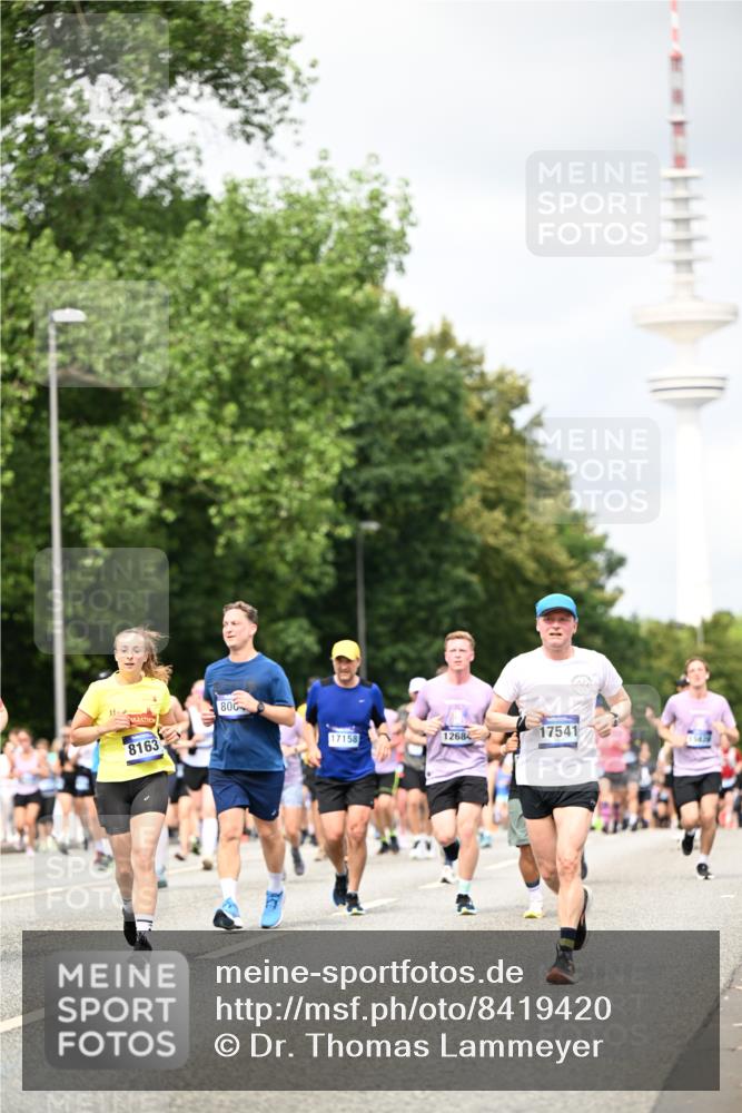 29.06.2025 - hella hamburg halbmarathon Dr. Thomas Lammeyer http://msf.ph/oto/8419420 29.06.2025 10:46:23 Kennedybrücke 1039, 1317, 1648, 1712, 2762, 2763, 2974, 3326, 3459, 3532, 3568, 4329, 4541, 4885, 5432, 5671, 5942, 6066, 6137, 6153, 6320, 6450, 6719, 6726, 6793, 7968, 8004, 8162, 8163, 8443, 8586, 8712, 9588, 10181, 10483, 10872, 11011, 11017, 11097, 11098, 11207, 11255 meine-sportfotos.de