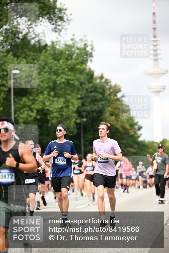 29.06.2025 - hella hamburg halbmarathon Dr. Thomas Lammeyer http://msf.ph/oto/8419566 29.06.2025 10:46:28 Kennedybrücke 1039, 1648, 1712, 2762, 2763, 2974, 3276, 3326, 3459, 3568, 4329, 4385, 4541, 4885, 5432, 5671, 5942, 6066, 6137, 6153, 6320, 6450, 6726, 7022, 7023, 7968, 8004, 8162, 8163, 8712, 9588, 10181, 10872, 11011, 11017, 11098, 11255 meine-sportfotos.de