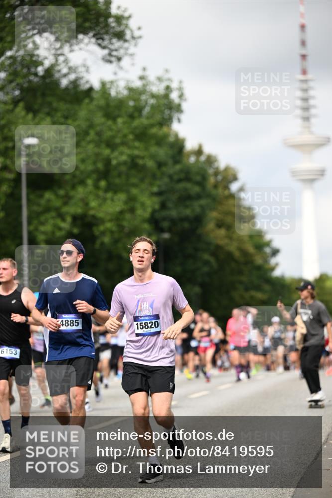 29.06.2025 - hella hamburg halbmarathon Dr. Thomas Lammeyer http://msf.ph/oto/8419595 29.06.2025 10:46:29 Kennedybrücke 1039, 1648, 1712, 2762, 2974, 3276, 3326, 3459, 3568, 4329, 4385, 4541, 4735, 4736, 4885, 5432, 5671, 5942, 6137, 6153, 6320, 6450, 6726, 7022, 7023, 7968, 8004, 8162, 8163, 8712, 9588, 10181, 10872, 11011, 11017, 11098 meine-sportfotos.de