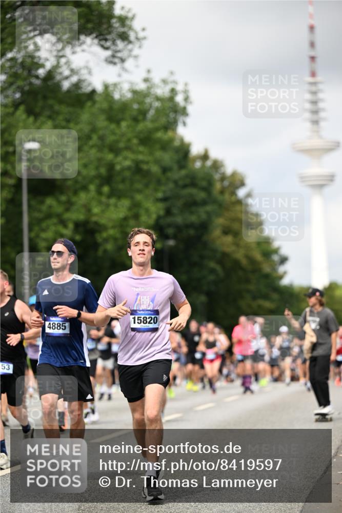 29.06.2025 - hella hamburg halbmarathon Dr. Thomas Lammeyer http://msf.ph/oto/8419597 29.06.2025 10:46:29 Kennedybrücke 1039, 1648, 1712, 2762, 2974, 3276, 3326, 3459, 3568, 4329, 4385, 4541, 4735, 4736, 4885, 5432, 5671, 5942, 6137, 6153, 6320, 6450, 6726, 7022, 7023, 7968, 8004, 8162, 8163, 8712, 9588, 10181, 10872, 11011, 11017, 11098 meine-sportfotos.de