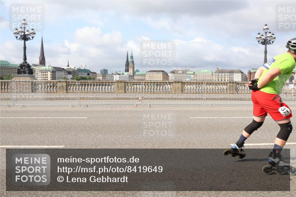 29.06.2025 - hella hamburg halbmarathon Lena Gebhardt http://msf.ph/oto/8419649 29.06.2025 08:57:30 Lombardsbrücke 373, 373 meine-sportfotos.de