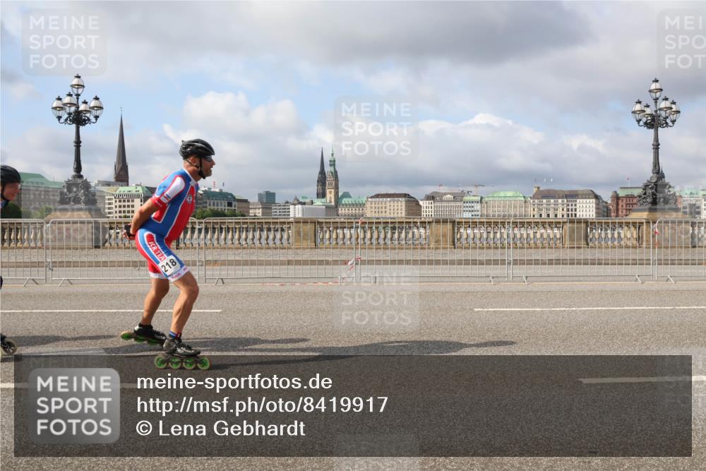 29.06.2025 - hella hamburg halbmarathon Lena Gebhardt http://msf.ph/oto/8419917 29.06.2025 08:57:38 Lombardsbrücke 218 meine-sportfotos.de
