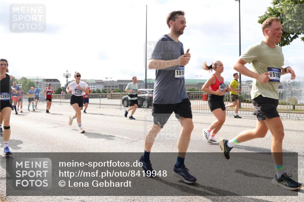 29.06.2025 - hella hamburg halbmarathon Lena Gebhardt http://msf.ph/oto/8419948 29.06.2025 10:18:17 Lombardsbrücke 14320, 12939, 4733, 1518, 984, 15182, 1159, 1160, 1234, 1268, 1325, 1554, 1622, 1641, 1820, 1982, 2087, 2147, 2335, 2634, 2703, 2931, 3125, 3138, 3202, 3321, 3482, 3977, 4123, 4383, 4710, 4738, 4804, 5004, 5290, 5909, 6270, 6332, 6533, 7094, 7160, 7454, 7641, 7649, 7838, 7882, 7883, 8067, 8128, 8248, 8341, 8607, 8799, 9222, 9539, 9586, 9658, 9717, 9734, 9748, 9834, 9844, 9964, 10172, 10174, 10332, 10509, 10659, 10687, 10908, 12498, 12541, 12703, 13341 meine-sportfotos.de