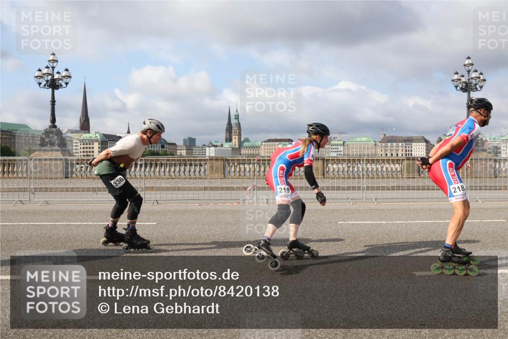 29.06.2025 - hella hamburg halbmarathon Lena Gebhardt http://msf.ph/oto/8420138 29.06.2025 08:57:39 Lombardsbrücke 336, 219, 218 meine-sportfotos.de