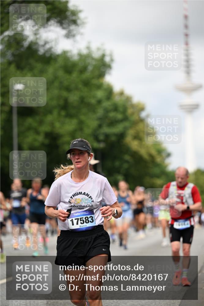 29.06.2025 - hella hamburg halbmarathon Dr. Thomas Lammeyer http://msf.ph/oto/8420167 29.06.2025 10:46:49 Kennedybrücke 1039, 1712, 1752, 2069, 2134, 2974, 3276, 3326, 3568, 4385, 4541, 4680, 4735, 4736, 5419, 5671, 6136, 6320, 6440, 6828, 7022, 7023, 7040, 7043, 7260, 7357, 7666, 8014, 8525, 8526, 8712, 9644, 9980, 10532, 10623, 10842, 11074, 11075, 11331 meine-sportfotos.de