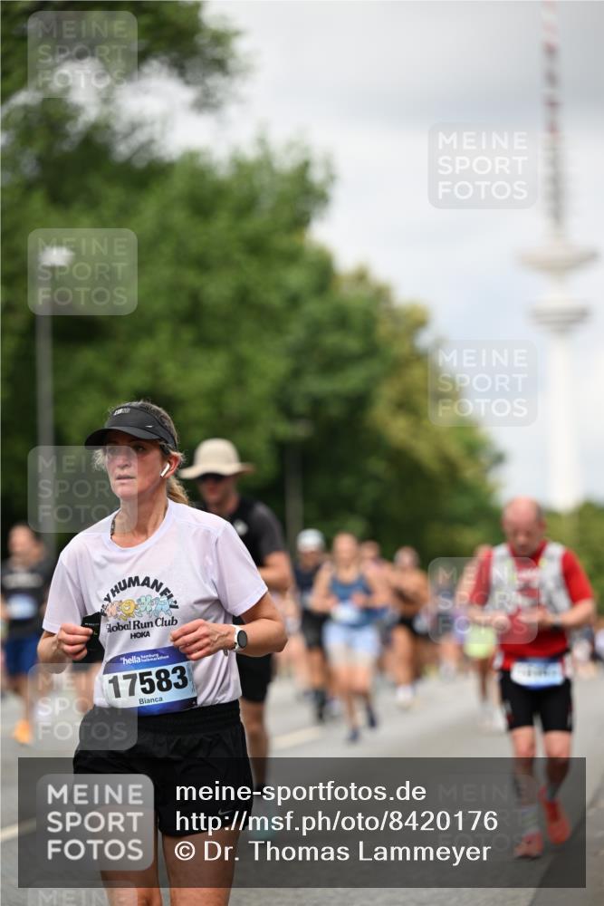 29.06.2025 - hella hamburg halbmarathon Dr. Thomas Lammeyer http://msf.ph/oto/8420176 29.06.2025 10:46:49 Kennedybrücke 1039, 1712, 1752, 2069, 2134, 2974, 3276, 3326, 3568, 4385, 4541, 4680, 4735, 4736, 5419, 5671, 6136, 6320, 6440, 6828, 7022, 7023, 7040, 7043, 7260, 7357, 7666, 8014, 8525, 8526, 8712, 9644, 9980, 10532, 10623, 10842, 11074, 11075, 11331 meine-sportfotos.de