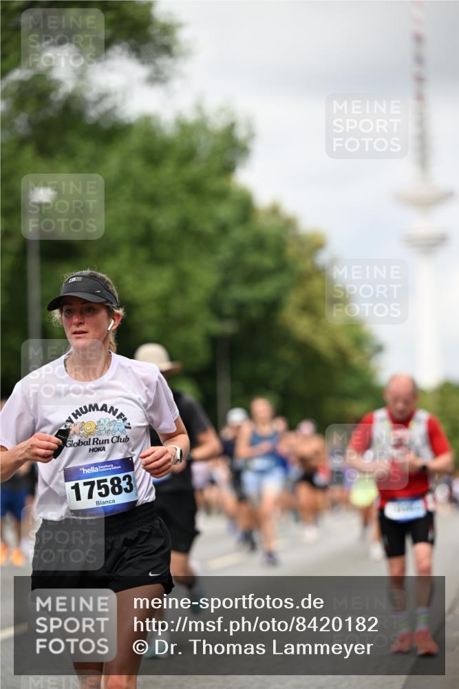 29.06.2025 - hella hamburg halbmarathon Dr. Thomas Lammeyer http://msf.ph/oto/8420182 29.06.2025 10:46:49 Kennedybrücke 1039, 1712, 1752, 2069, 2134, 2974, 3276, 3326, 3568, 4385, 4541, 4680, 4735, 4736, 5419, 5671, 6136, 6320, 6440, 6828, 7022, 7023, 7040, 7043, 7260, 7357, 7666, 8014, 8525, 8526, 8712, 9644, 9980, 10532, 10623, 10842, 11074, 11075, 11331 meine-sportfotos.de