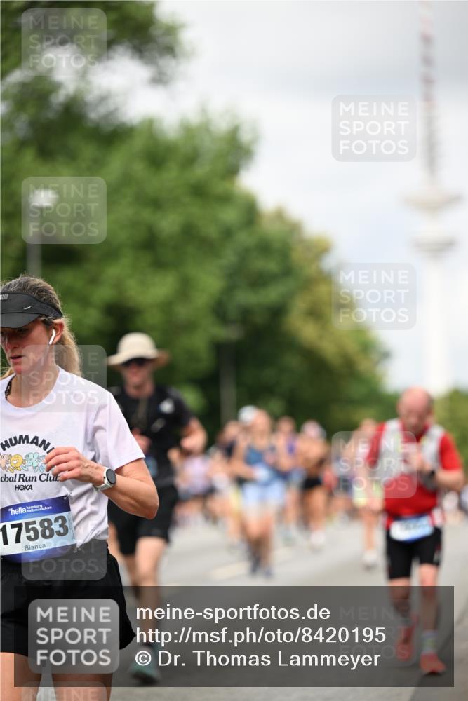 29.06.2025 - hella hamburg halbmarathon Dr. Thomas Lammeyer http://msf.ph/oto/8420195 29.06.2025 10:46:49 Kennedybrücke 1039, 1712, 1752, 2069, 2134, 2974, 3276, 3326, 3568, 4385, 4541, 4680, 4735, 4736, 5419, 5671, 6136, 6320, 6440, 6828, 7022, 7023, 7040, 7043, 7260, 7357, 7666, 8014, 8525, 8526, 8712, 9644, 9980, 10532, 10623, 10842, 11074, 11075, 11331 meine-sportfotos.de