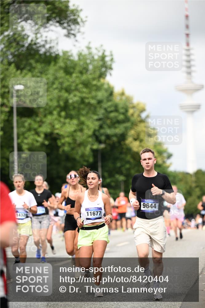 29.06.2025 - hella hamburg halbmarathon Dr. Thomas Lammeyer http://msf.ph/oto/8420404 29.06.2025 10:46:55 Kennedybrücke 1360, 1752, 1929, 1994, 2069, 2134, 2401, 2509, 2940, 3276, 3378, 3874, 4092, 4385, 4680, 4735, 4736, 5419, 6136, 6440, 6828, 6837, 7022, 7023, 7040, 7043, 7260, 7357, 7477, 7666, 8000, 8014, 8525, 8526, 9644, 9980, 10532, 10623, 10842, 11074, 11075, 11331 meine-sportfotos.de