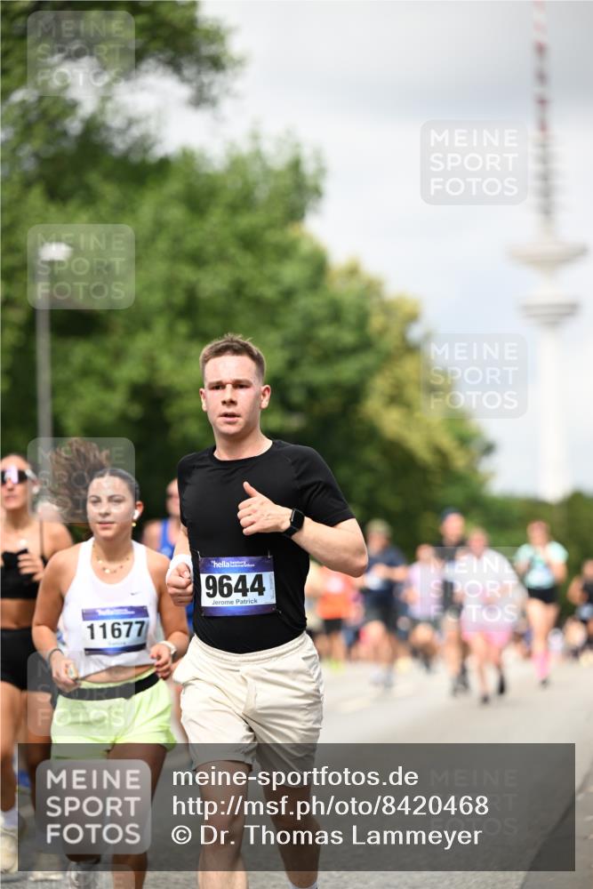29.06.2025 - hella hamburg halbmarathon Dr. Thomas Lammeyer http://msf.ph/oto/8420468 29.06.2025 10:46:57 Kennedybrücke 1360, 1752, 1929, 1994, 2069, 2134, 2401, 2509, 2940, 2941, 3276, 3378, 3874, 4092, 4385, 4680, 4735, 4736, 4778, 5403, 5419, 6136, 6440, 6828, 6837, 7040, 7043, 7260, 7357, 7477, 7666, 8000, 8014, 8525, 8526, 9644, 9980, 10532, 10623, 10697, 10842, 11074, 11075, 11331 meine-sportfotos.de