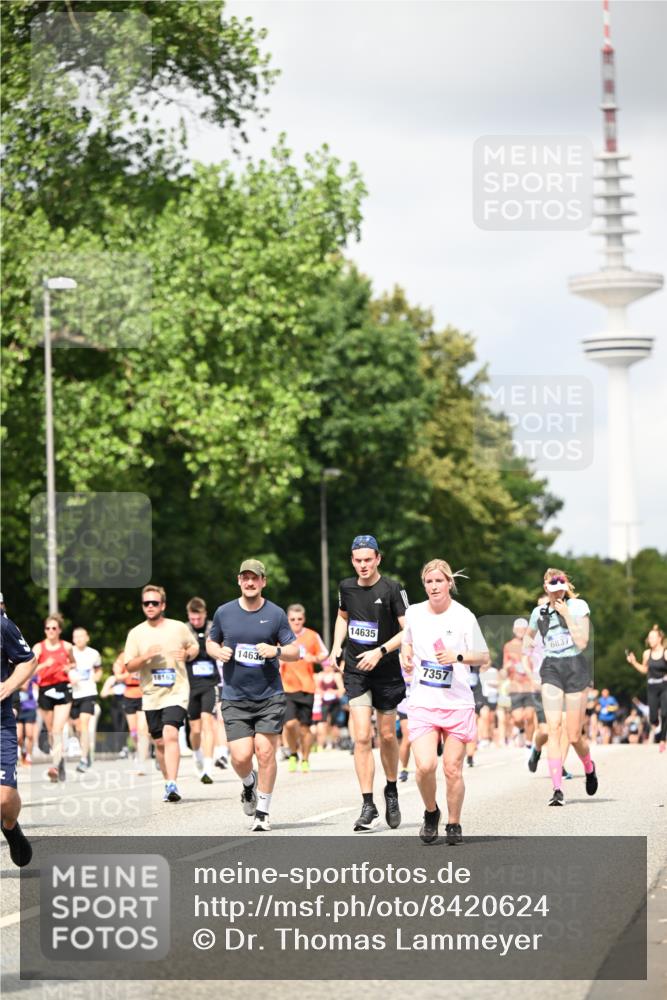 29.06.2025 - hella hamburg halbmarathon Dr. Thomas Lammeyer http://msf.ph/oto/8420624 29.06.2025 10:47:01 Kennedybrücke 1150, 1360, 1656, 1752, 1929, 1994, 2134, 2401, 2509, 2580, 2940, 2941, 3378, 3874, 4092, 4680, 4778, 5403, 5419, 6136, 6440, 6764, 6828, 6837, 7040, 7043, 7260, 7357, 7477, 7515, 7666, 8000, 8525, 8526, 9644, 9980, 10008, 10623, 10697, 10734, 10842, 11074, 11075, 11331 meine-sportfotos.de