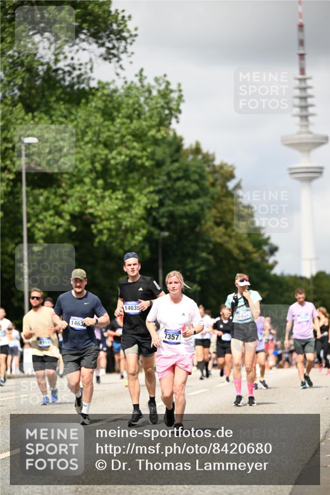 29.06.2025 - hella hamburg halbmarathon Dr. Thomas Lammeyer http://msf.ph/oto/8420680 29.06.2025 10:47:02 Kennedybrücke 1150, 1360, 1656, 1752, 1929, 1994, 2134, 2401, 2509, 2580, 2940, 2941, 3378, 3874, 4092, 4680, 4778, 5403, 5419, 6136, 6440, 6764, 6828, 6837, 7040, 7043, 7260, 7357, 7477, 7515, 7666, 8000, 8161, 8525, 8526, 9644, 9980, 10008, 10623, 10697, 10734, 10842, 11074, 11075, 11331 meine-sportfotos.de
