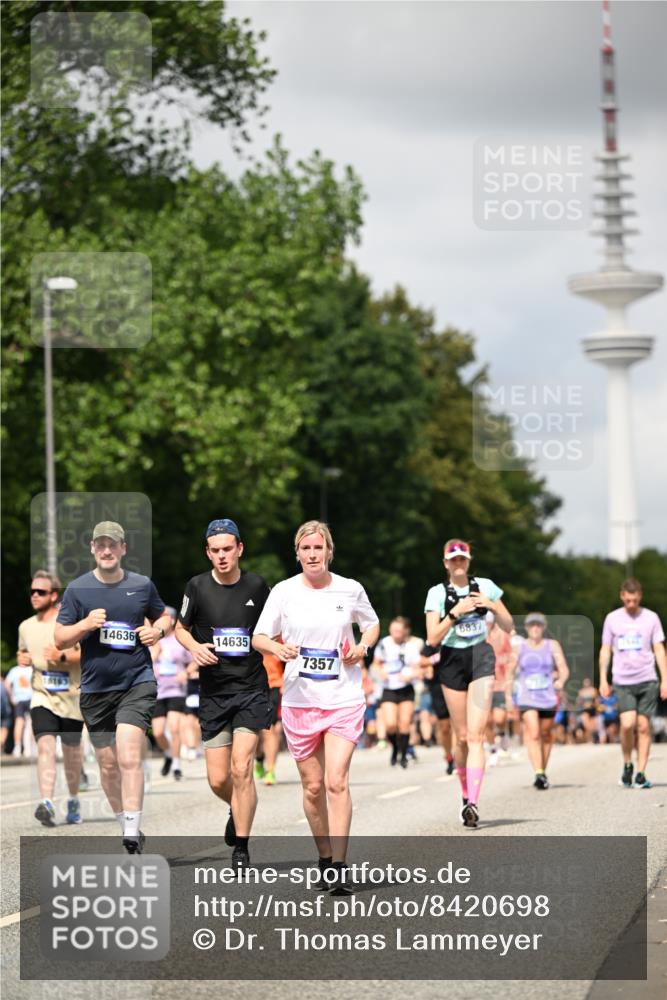 29.06.2025 - hella hamburg halbmarathon Dr. Thomas Lammeyer http://msf.ph/oto/8420698 29.06.2025 10:47:03 Kennedybrücke 1150, 1360, 1656, 1752, 1929, 1994, 2134, 2401, 2509, 2580, 2940, 2941, 3378, 3874, 4092, 4680, 4778, 5403, 5419, 6136, 6440, 6764, 6828, 6837, 7040, 7043, 7260, 7357, 7477, 7515, 7666, 8000, 8161, 8525, 8526, 9644, 9980, 10008, 10623, 10697, 10734, 10842, 11074, 11075, 11331 meine-sportfotos.de