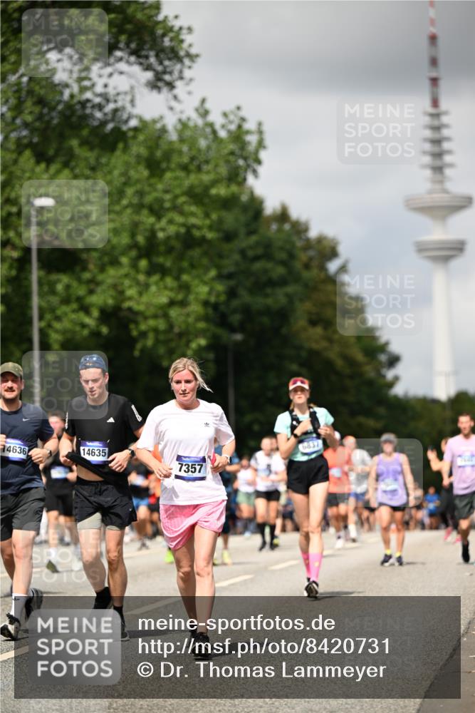 29.06.2025 - hella hamburg halbmarathon Dr. Thomas Lammeyer http://msf.ph/oto/8420731 29.06.2025 10:47:04 Kennedybrücke 1150, 1360, 1656, 1752, 1929, 1994, 2134, 2401, 2509, 2580, 2940, 2941, 3378, 3874, 4092, 4680, 4778, 5403, 5419, 6136, 6440, 6764, 6828, 6837, 7040, 7043, 7260, 7357, 7477, 7515, 7557, 7666, 8000, 8161, 8435, 8525, 8526, 9644, 9980, 10008, 10623, 10697, 10734, 10842, 11074, 11075, 11331 meine-sportfotos.de
