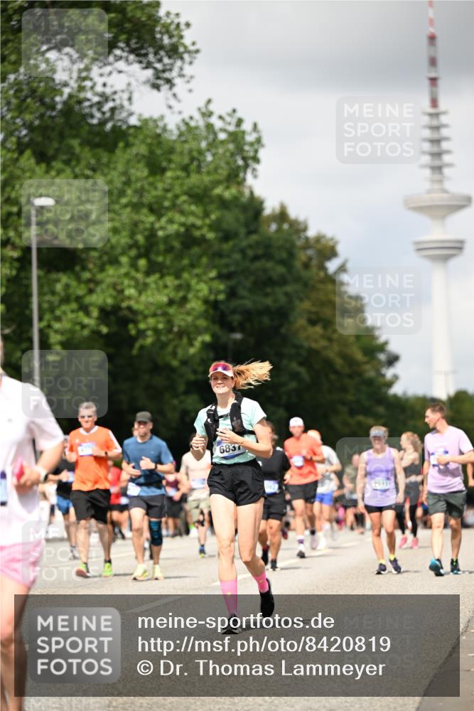 29.06.2025 - hella hamburg halbmarathon Dr. Thomas Lammeyer http://msf.ph/oto/8420819 29.06.2025 10:47:06 Kennedybrücke 1150, 1360, 1656, 1752, 1929, 1994, 2134, 2401, 2450, 2509, 2580, 2940, 2941, 3378, 3874, 4092, 4680, 4778, 5403, 5419, 6136, 6440, 6764, 6828, 6837, 7043, 7260, 7357, 7477, 7515, 7557, 7666, 8000, 8161, 8435, 8525, 8526, 9644, 9980, 10008, 10623, 10697, 10734, 10842, 10899, 11074, 11075, 11331 meine-sportfotos.de