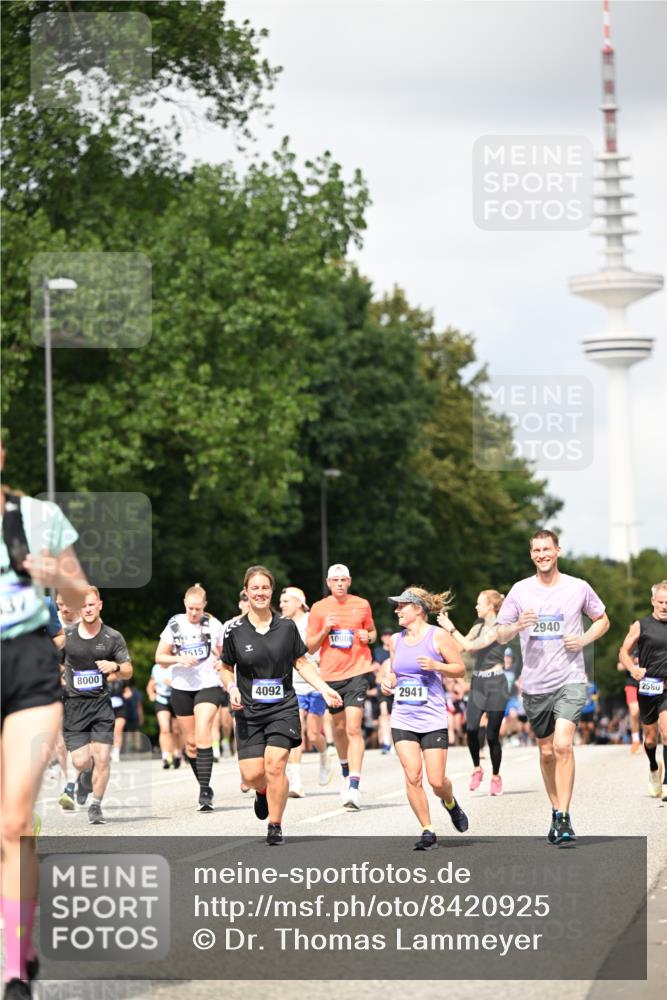 29.06.2025 - hella hamburg halbmarathon Dr. Thomas Lammeyer http://msf.ph/oto/8420925 29.06.2025 10:47:09 Kennedybrücke 1150, 1360, 1656, 1752, 1929, 1994, 2134, 2401, 2450, 2509, 2580, 2940, 2941, 3378, 3874, 4092, 4334, 4778, 4891, 4892, 5268, 5403, 6136, 6440, 6764, 6828, 6837, 7260, 7357, 7477, 7515, 7557, 7666, 8000, 8161, 8435, 8525, 8526, 9644, 9980, 10008, 10697, 10734, 10899, 11074, 11075, 11331 meine-sportfotos.de