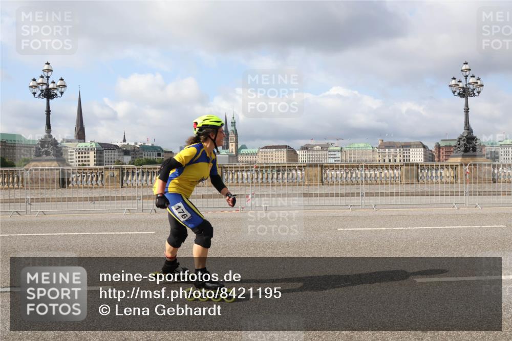 29.06.2025 - hella hamburg halbmarathon Lena Gebhardt http://msf.ph/oto/8421195 29.06.2025 08:57:46 Lombardsbrücke 176 meine-sportfotos.de