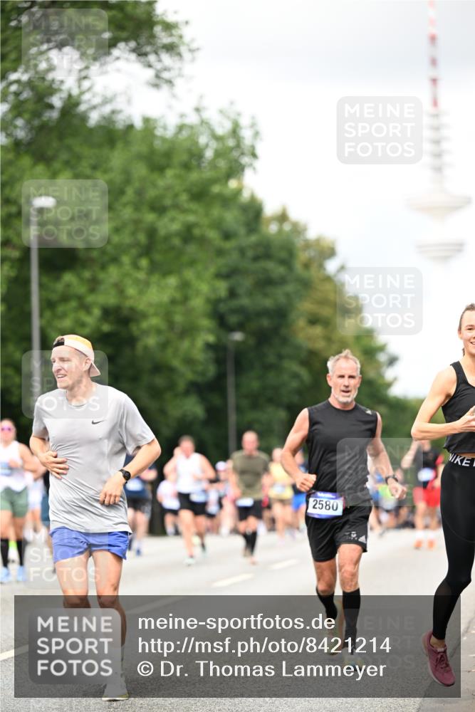 29.06.2025 - hella hamburg halbmarathon Dr. Thomas Lammeyer http://msf.ph/oto/8421214 29.06.2025 10:47:16 Kennedybrücke 1150, 1360, 1656, 1929, 1994, 2401, 2450, 2509, 2580, 2940, 2941, 3378, 3874, 4092, 4334, 4353, 4778, 4891, 4892, 5268, 5403, 6440, 6764, 6837, 7357, 7477, 7515, 7557, 7666, 8000, 8161, 8233, 8435, 8525, 8526, 9304, 9980, 10008, 10536, 10697, 10734, 10899, 11331 meine-sportfotos.de