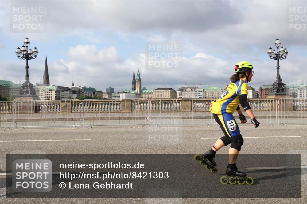 29.06.2025 - hella hamburg halbmarathon Lena Gebhardt http://msf.ph/oto/8421303 29.06.2025 08:57:46 Lombardsbrücke 176 meine-sportfotos.de