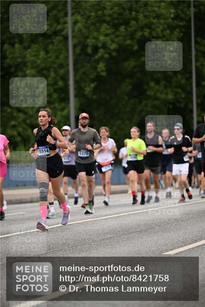 29.06.2025 - hella hamburg halbmarathon Dr. Thomas Lammeyer http://msf.ph/oto/8421758 29.06.2025 10:47:48 Kennedybrücke 1226, 1310, 1467, 1788, 1878, 2103, 2158, 2267, 2361, 2538, 2971, 3283, 3288, 3518, 3764, 4105, 4177, 4302, 5265, 5370, 5720, 5755, 6012, 7461, 7872, 8135, 8991, 9831, 9976, 10083, 10200, 10202 meine-sportfotos.de