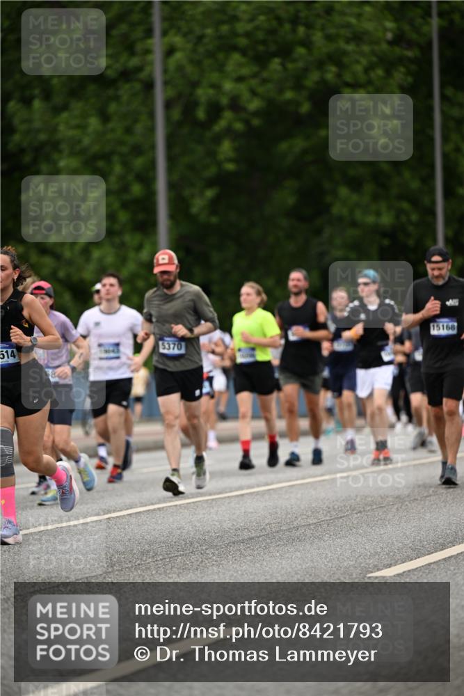 29.06.2025 - hella hamburg halbmarathon Dr. Thomas Lammeyer http://msf.ph/oto/8421793 29.06.2025 10:47:49 Kennedybrücke 1226, 1310, 1467, 1788, 1816, 1878, 2103, 2158, 2267, 2361, 2538, 2971, 3288, 3518, 4105, 4177, 4302, 5265, 5370, 5720, 5755, 6012, 7205, 7461, 7872, 8135, 8991, 9831, 9976, 10083, 10200, 10202 meine-sportfotos.de