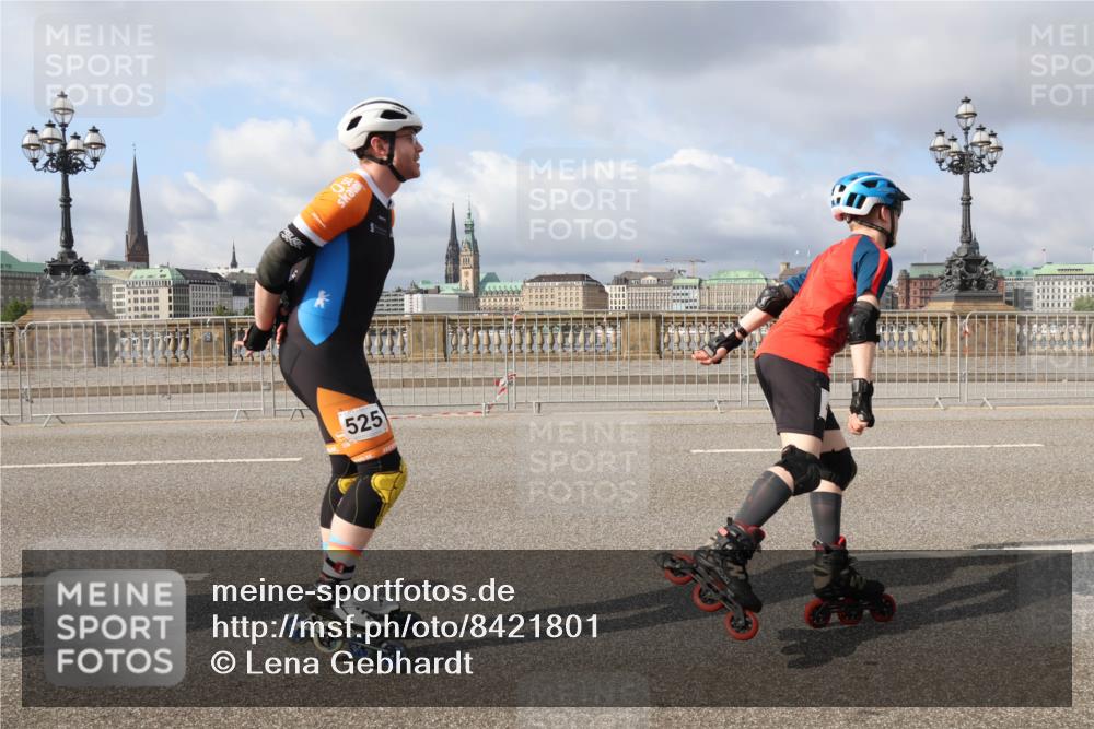 29.06.2025 - hella hamburg halbmarathon Lena Gebhardt http://msf.ph/oto/8421801 29.06.2025 08:57:47 Lombardsbrücke 525 meine-sportfotos.de