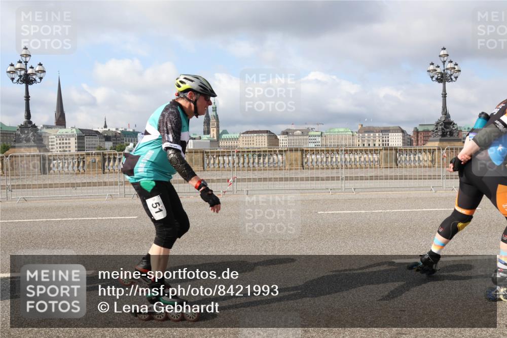 29.06.2025 - hella hamburg halbmarathon Lena Gebhardt http://msf.ph/oto/8421993 29.06.2025 08:57:48 Lombardsbrücke 51 meine-sportfotos.de