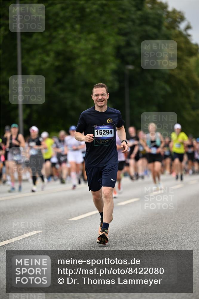 29.06.2025 - hella hamburg halbmarathon Dr. Thomas Lammeyer http://msf.ph/oto/8422080 29.06.2025 10:48:00 Kennedybrücke 1788, 1816, 1878, 2103, 2158, 2267, 2343, 2361, 2538, 3288, 3518, 4302, 5214, 5265, 5370, 5649, 5720, 6012, 6096, 7205, 7461, 7872, 8135, 8991, 9704, 9831, 9976, 10083, 10200, 10202, 11279 meine-sportfotos.de
