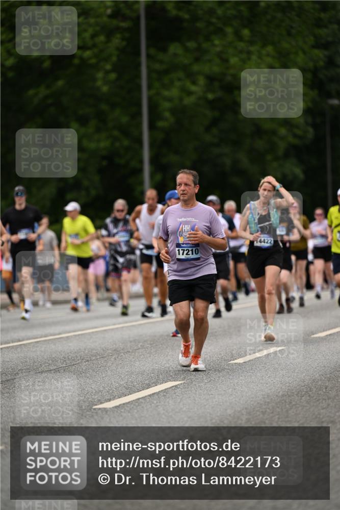 29.06.2025 - hella hamburg halbmarathon Dr. Thomas Lammeyer http://msf.ph/oto/8422173 29.06.2025 10:48:05 Kennedybrücke 1816, 1878, 2158, 2343, 2361, 5214, 5370, 5649, 5720, 6012, 6096, 6931, 7197, 7205, 7461, 8135, 8504, 8991, 9704, 9831, 9976, 10083, 10200, 10202, 11279 meine-sportfotos.de