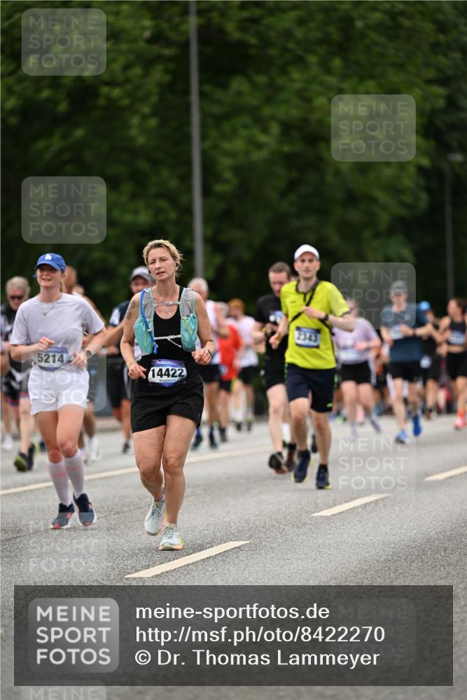 29.06.2025 - hella hamburg halbmarathon Dr. Thomas Lammeyer http://msf.ph/oto/8422270 29.06.2025 10:48:08 Kennedybrücke 1816, 1878, 2158, 2343, 2361, 3597, 4636, 5001, 5192, 5201, 5214, 5370, 5649, 5720, 6012, 6096, 6931, 7197, 7205, 8135, 8504, 9704, 9831, 9976, 10083, 10200, 10202, 11279 meine-sportfotos.de