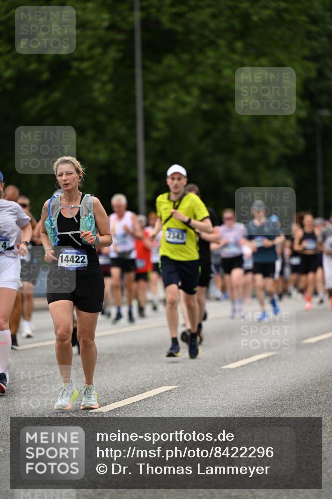 29.06.2025 - hella hamburg halbmarathon Dr. Thomas Lammeyer http://msf.ph/oto/8422296 29.06.2025 10:48:09 Kennedybrücke 1816, 1878, 2343, 2361, 3597, 4636, 5001, 5192, 5201, 5214, 5649, 5720, 6012, 6096, 6931, 7197, 7205, 8135, 8504, 9704, 9831, 10083, 10097, 10200, 10202, 11279 meine-sportfotos.de