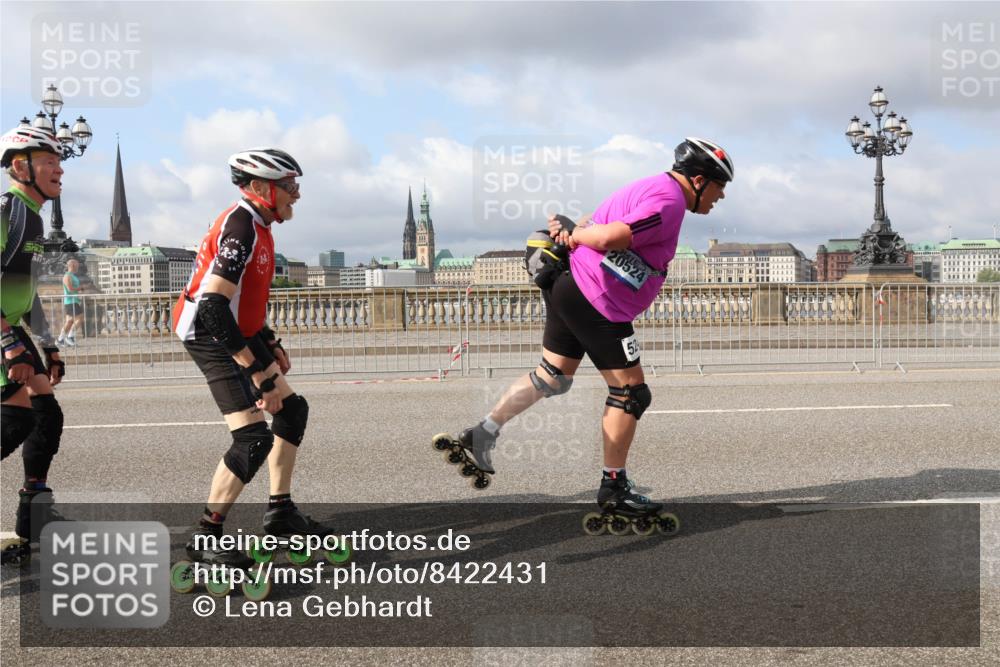 29.06.2025 - hella hamburg halbmarathon Lena Gebhardt http://msf.ph/oto/8422431 29.06.2025 08:57:49 Lombardsbrücke 20524 meine-sportfotos.de