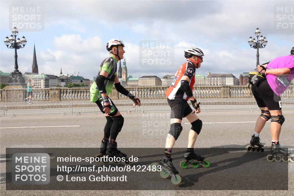29.06.2025 - hella hamburg halbmarathon Lena Gebhardt http://msf.ph/oto/8422483 29.06.2025 08:57:49 Lombardsbrücke  meine-sportfotos.de