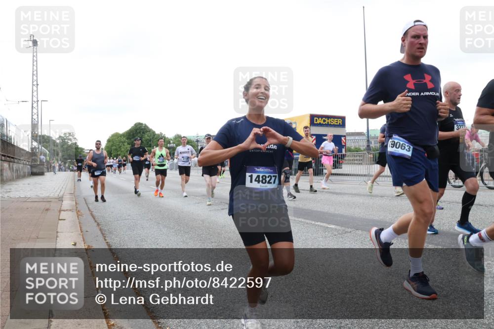 29.06.2025 - hella hamburg halbmarathon Lena Gebhardt http://msf.ph/oto/8422597 29.06.2025 10:52:51 Lombardsbrücke 14827, 9063, 3227, 1369, 1826, 2146, 2291, 2362, 2420, 2528, 2701, 2983, 2988, 3140, 3227, 3787, 4591, 4729, 5360, 6135, 6521, 6671, 7032, 7511, 7681, 7735, 7737, 7812, 8641, 9068, 9070, 9103, 9545, 9731, 10055, 10080, 10392, 10417, 10568, 10600, 10661, 10879, 10928, 10981, 11297, 11520, 11524, 11919, 12127, 12128, 12994, 13489, 13916, 13917, 14009, 14765, 14807, 14977, 14979, 16137 meine-sportfotos.de