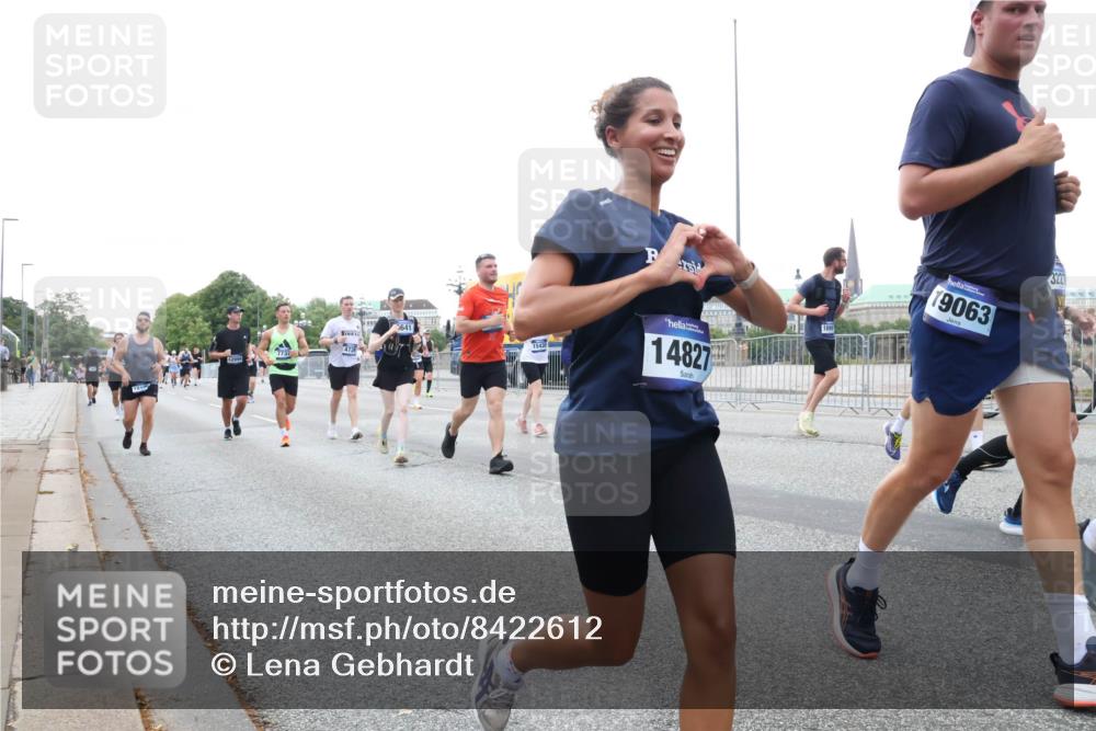 29.06.2025 - hella hamburg halbmarathon Lena Gebhardt http://msf.ph/oto/8422612 29.06.2025 10:52:51 Lombardsbrücke 7737, 12994, 3641, 15439, 14827, 19063, 3221, 1369, 1826, 2146, 2291, 2362, 2420, 2528, 2701, 2983, 2988, 3140, 3227, 3787, 4591, 4729, 5360, 6135, 6521, 6671, 7032, 7511, 7681, 7735, 7737, 7812, 8641, 9068, 9070, 9103, 9545, 9731, 10055, 10080, 10392, 10417, 10568, 10600, 10661, 10879, 10928, 10981, 11297, 11520, 11524, 11919, 12127, 12128, 12994, 13489, 13916, 13917, 14009, 14765, 14807, 14977, 14979, 16137 meine-sportfotos.de