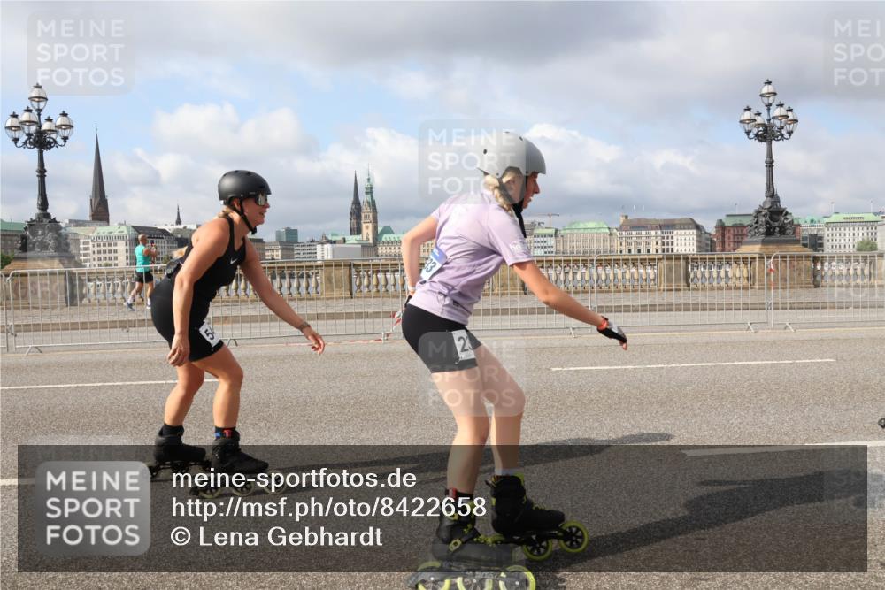 29.06.2025 - hella hamburg halbmarathon Lena Gebhardt http://msf.ph/oto/8422658 29.06.2025 08:57:50 Lombardsbrücke 23 meine-sportfotos.de