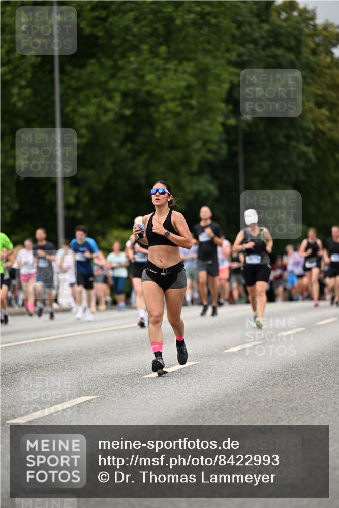 29.06.2025 - hella hamburg halbmarathon Dr. Thomas Lammeyer http://msf.ph/oto/8422993 29.06.2025 10:48:34 Kennedybrücke 1026, 1095, 1400, 1459, 1802, 1804, 2073, 2258, 2674, 2733, 3065, 3597, 4636, 4866, 4968, 5001, 5127, 5192, 5201, 5355, 5902, 5905, 6226, 6334, 7197, 7489, 8058, 8591, 8763, 8870, 9331, 9333, 9879, 10006, 10097, 10220, 10285, 10553, 10707, 11093 meine-sportfotos.de
