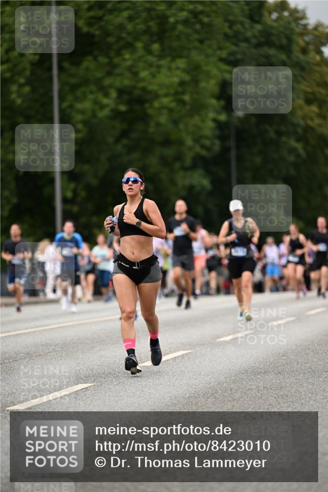 29.06.2025 - hella hamburg halbmarathon Dr. Thomas Lammeyer http://msf.ph/oto/8423010 29.06.2025 10:48:35 Kennedybrücke 1026, 1095, 1400, 1459, 1802, 1804, 2073, 2258, 2674, 2733, 3065, 3597, 4636, 4866, 4968, 5001, 5127, 5192, 5201, 5355, 5902, 5905, 6226, 6334, 7489, 8058, 8591, 8763, 8870, 9331, 9333, 9879, 10006, 10097, 10220, 10285, 10553, 10707, 11093 meine-sportfotos.de