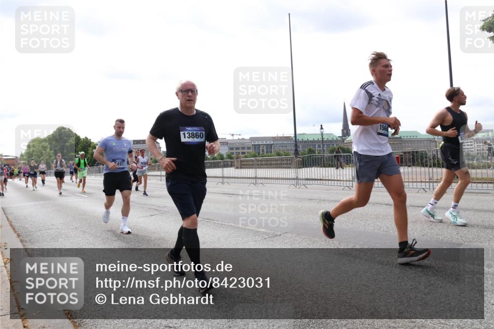 29.06.2025 - hella hamburg halbmarathon Lena Gebhardt http://msf.ph/oto/8423031 29.06.2025 10:28:06 Lombardsbrücke 497, 13860, 1560, 1148, 2080, 3389, 3445, 5177, 5369, 5604, 5847, 6214, 6632, 7497, 7667, 7764, 7978, 8085, 8215, 8327, 9567, 9653, 9654, 9688, 10412, 10413, 11692, 11739, 12780, 12823, 12842, 13043, 13045, 13296, 13568, 13678, 13860, 14017, 14155, 14206, 15123, 15607, 15608, 16569, 16804, 16838, 18256, 18301, 18626 meine-sportfotos.de