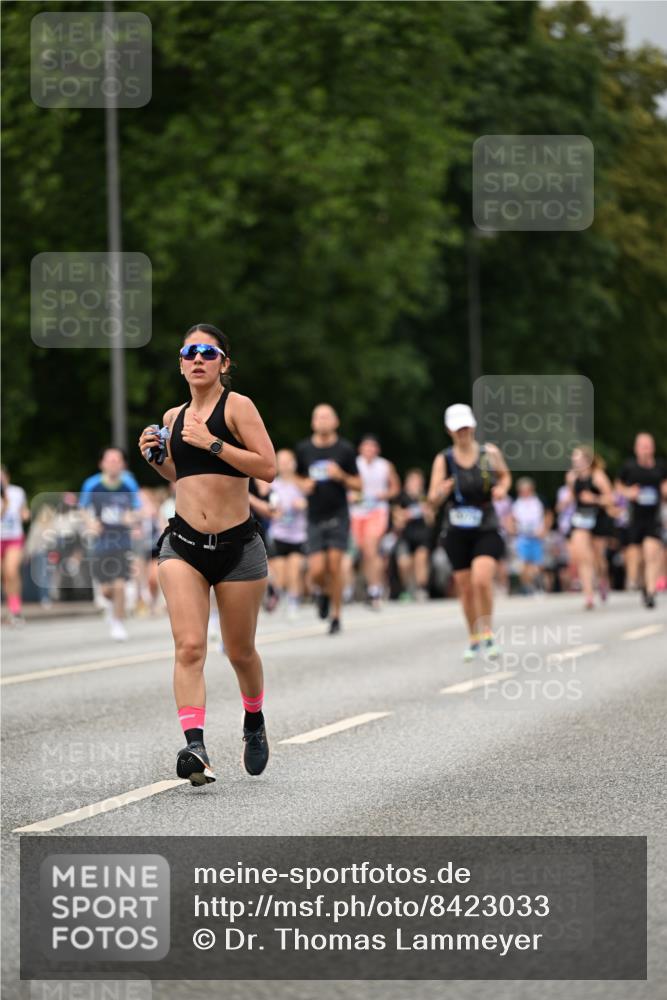 29.06.2025 - hella hamburg halbmarathon Dr. Thomas Lammeyer http://msf.ph/oto/8423033 29.06.2025 10:48:36 Kennedybrücke 1026, 1095, 1400, 1459, 1802, 1804, 2073, 2258, 2674, 2733, 3065, 3597, 4636, 4866, 4968, 5001, 5127, 5192, 5201, 5355, 5902, 5905, 6036, 6226, 6334, 7489, 8058, 8591, 8763, 8870, 9331, 9333, 9879, 10006, 10097, 10220, 10285, 10553, 10707, 11093 meine-sportfotos.de