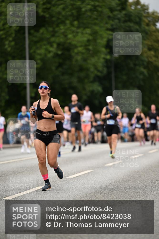 29.06.2025 - hella hamburg halbmarathon Dr. Thomas Lammeyer http://msf.ph/oto/8423038 29.06.2025 10:48:36 Kennedybrücke 1026, 1095, 1400, 1459, 1802, 1804, 2073, 2258, 2674, 2733, 3065, 3597, 4636, 4866, 4968, 5001, 5127, 5192, 5201, 5355, 5902, 5905, 6036, 6226, 6334, 7489, 8058, 8591, 8763, 8870, 9331, 9333, 9879, 10006, 10097, 10220, 10285, 10553, 10707, 11093 meine-sportfotos.de